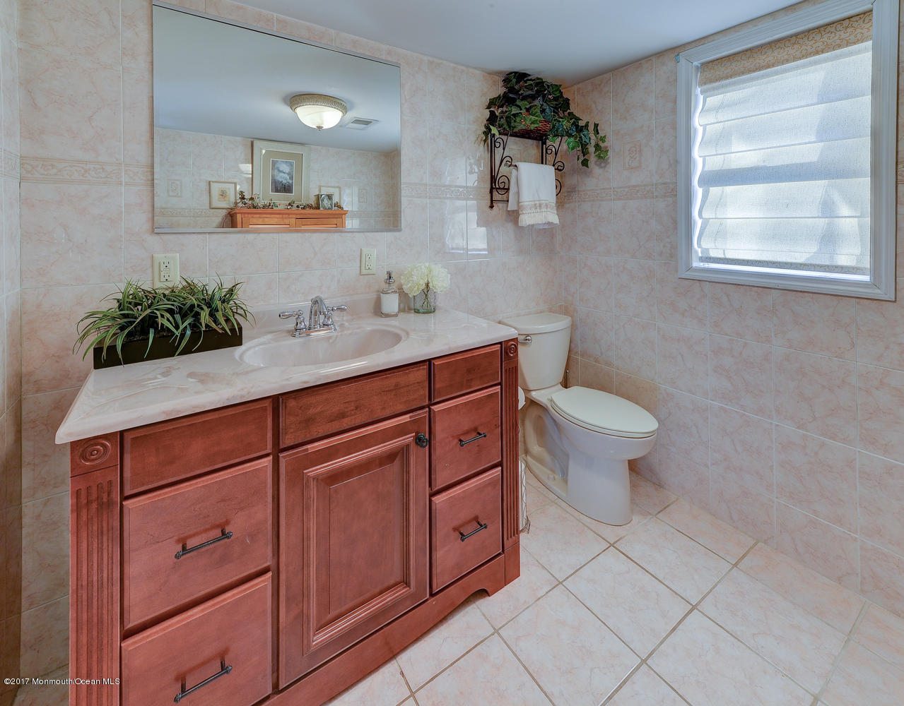 51 Carol Road Middletown, NJ 07748 - Photo 17 of 33 51 Carol Rd Middletown NJ-large-020-16-P
