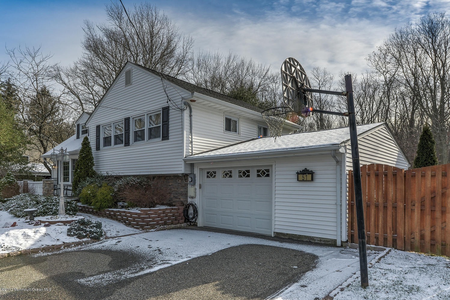 51 Carol Road Middletown, NJ 07748 - Photo 26 of 33 51 Carol Rd Middletown NJ-large-029-8-Ex