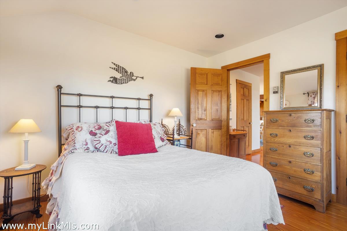 13 Eat Fire Spring Road Nantucket, MA 02554 - Photo 27 of 43 first floor bedroom