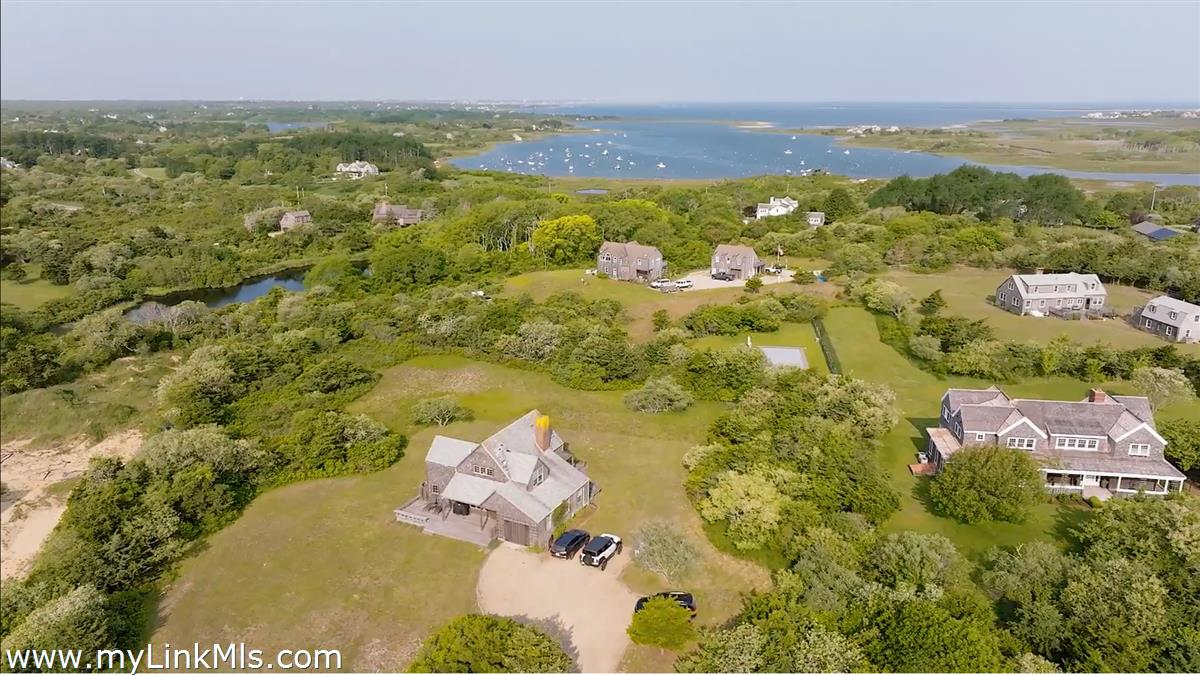 13 Eat Fire Spring Road Nantucket, MA 02554 - Photo 3 of 43