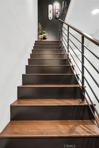 $1,100,000 | 2222 1/2 Strata Lane, Eagle Rock, CA 90041