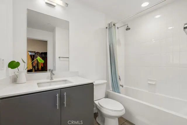 $1,100,000 | 2222 1/2 Strata Lane, Eagle Rock, CA 90041