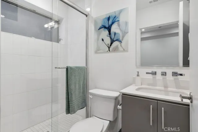 $1,100,000 | 2222 1/2 Strata Lane, Eagle Rock, CA 90041