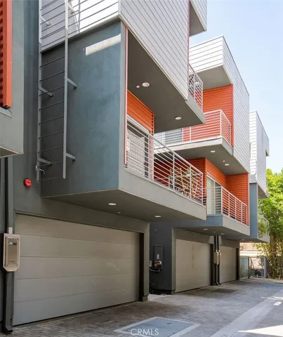 $1,100,000 | 2222 1/2 Strata Lane, Eagle Rock, CA 90041