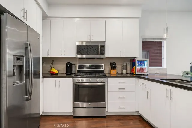 $1,100,000 | 2222 1/2 Strata Lane, Eagle Rock, CA 90041