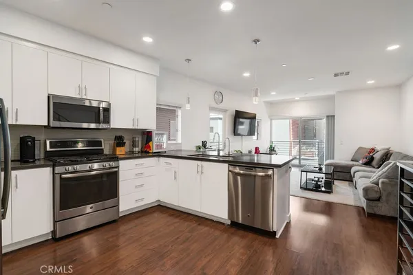 $959,000 | 2222 1/2 Strata Lane, Eagle Rock, CA 90041