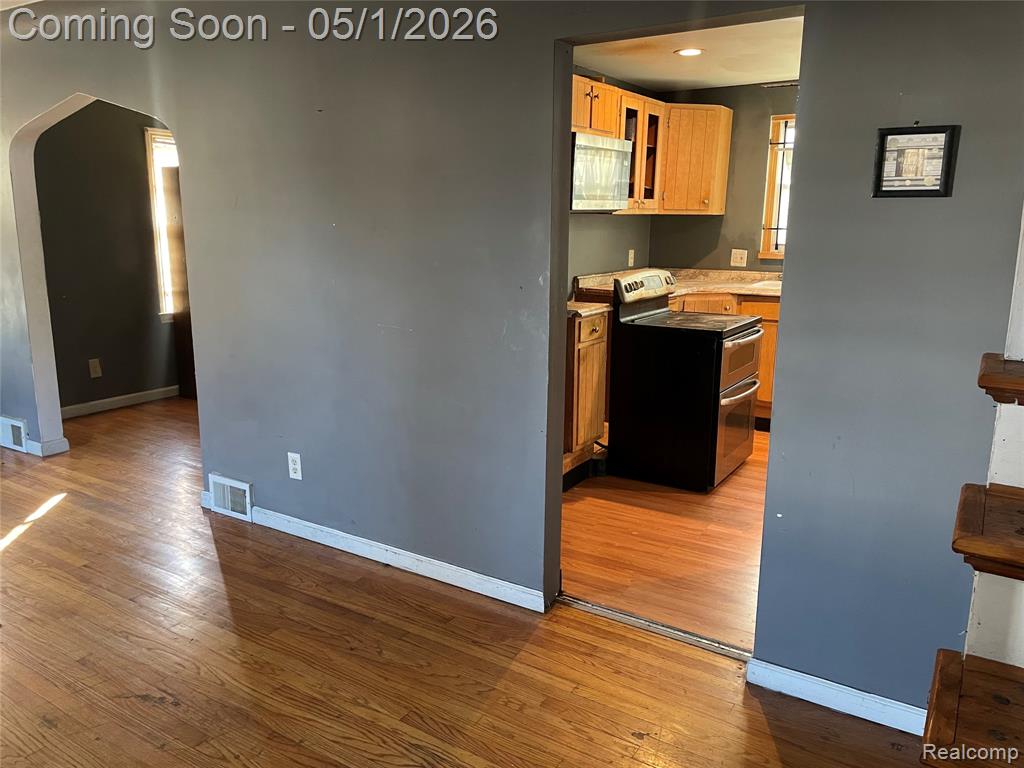 10731 Roxbury Street Detroit, MI 48224 - Photo 6 of 18 Gallery Image 6