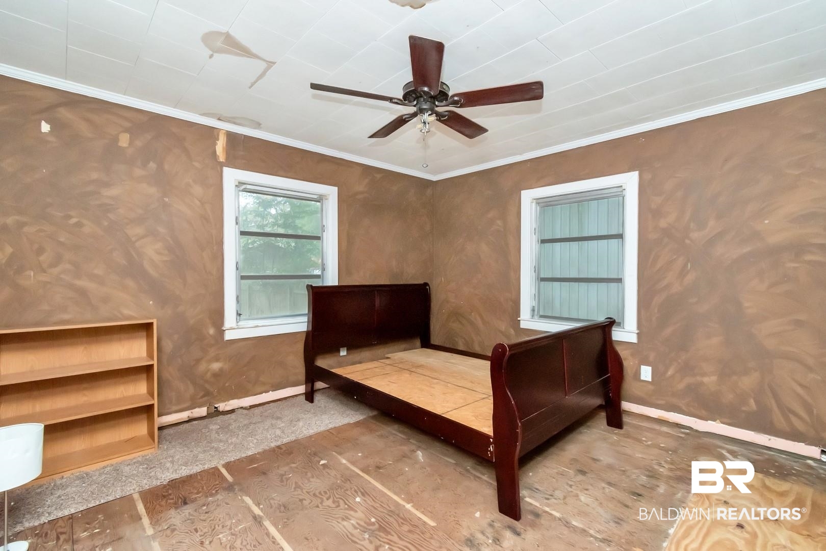 2762 Hillcrest Road Mobile, AL 36695 - Photo 18 of 25 Unfurnished bedroom with ceiling fan and crown molding