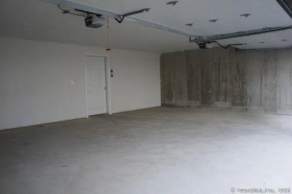 $2,195 | 44 Stuart Avenue, Unit B3, Norwalk, CT 06850