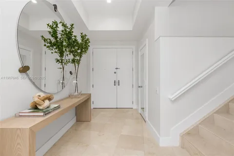 $4,995,000 | 808 Brickell Key Drive, Unit 3901, Miami, FL 33131