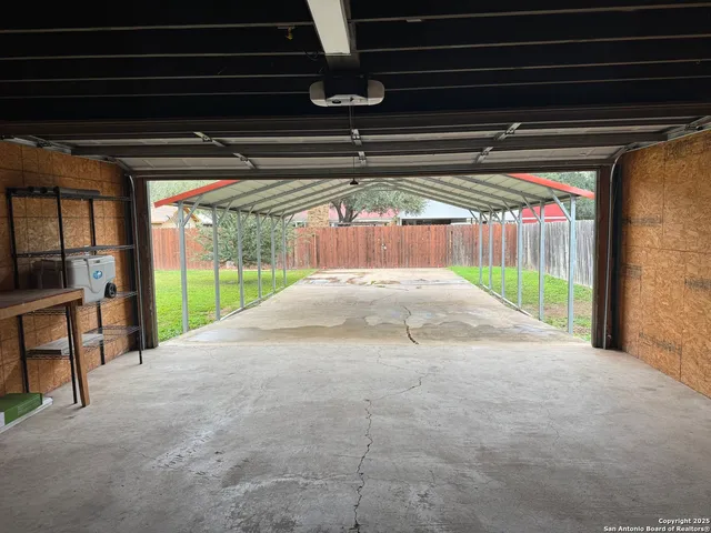 a view of empty room with wooden roof
