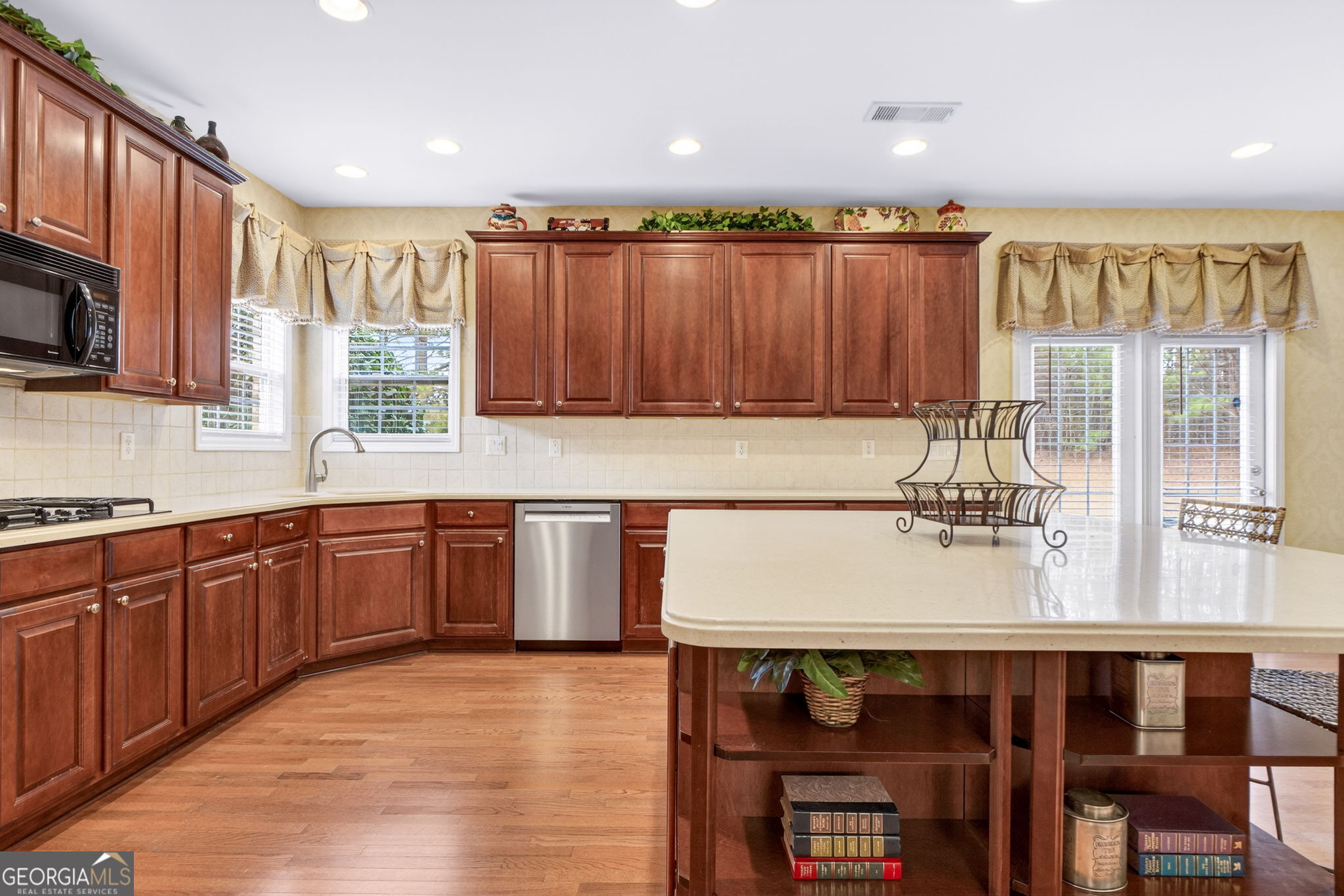 1316 Darian Lane Locust Grove, GA 30248 - Photo 8 of 36