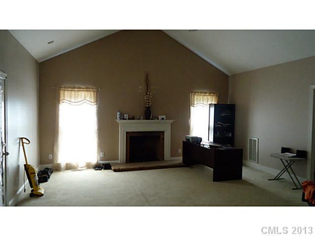 7325 Gilead Road Huntersville, NC 28078 - Photo 13 of 16 Gallery Image 13