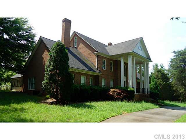 7325 Gilead Road Huntersville, NC 28078 - Photo 3 of 16 Gallery Image 3