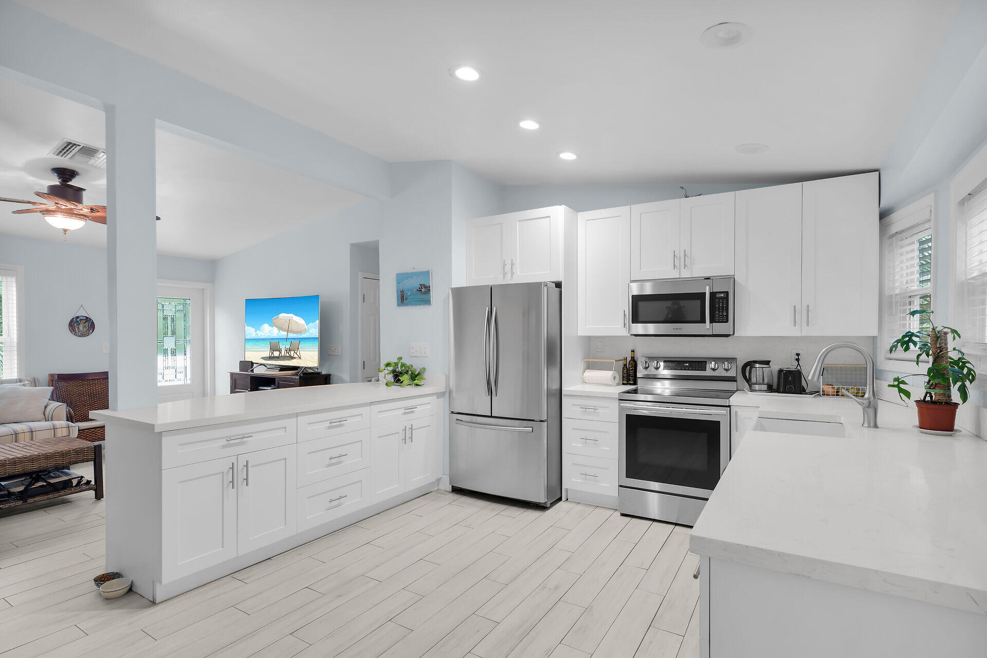 1301 Atlantic Drive Key West, FL 33040 - Photo 11 of 37 virtual-tour-359796-mls-high-res-image-2