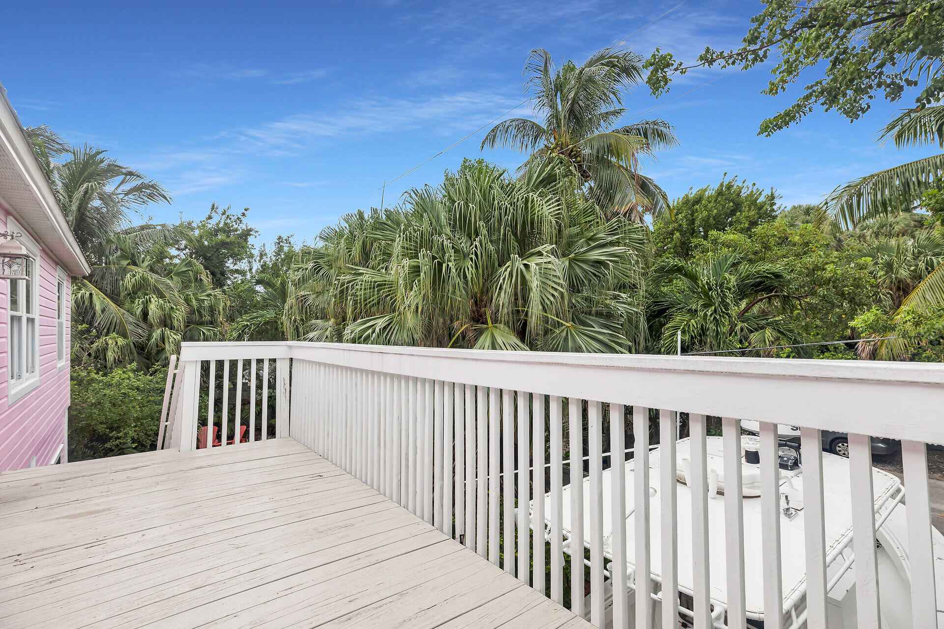 1301 Atlantic Drive Key West, FL 33040 - Photo 19 of 37 a view of a wooden fence