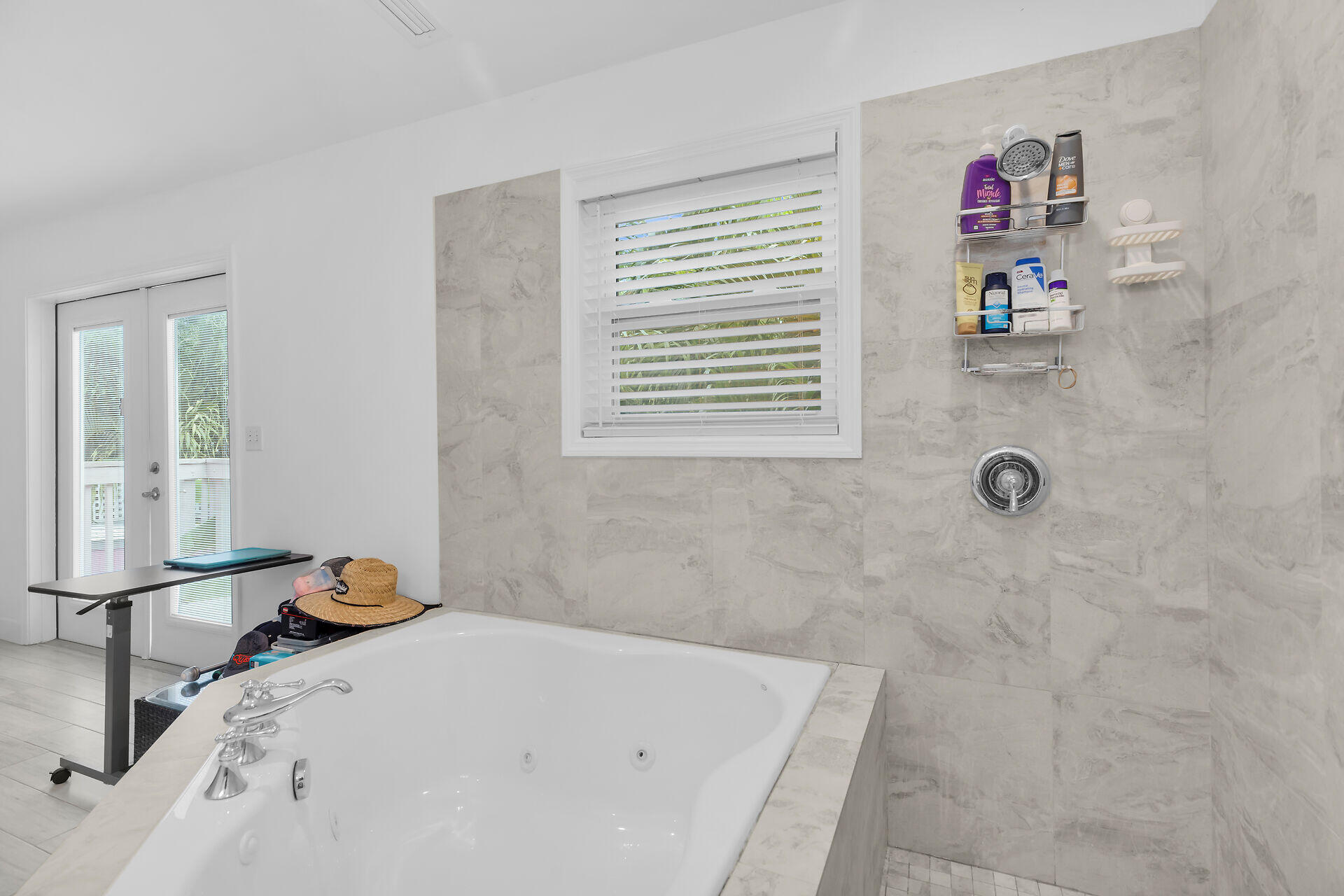 1301 Atlantic Drive Key West, FL 33040 - Photo 2 of 37 virtual-tour-359796-mls-high-res-image-3