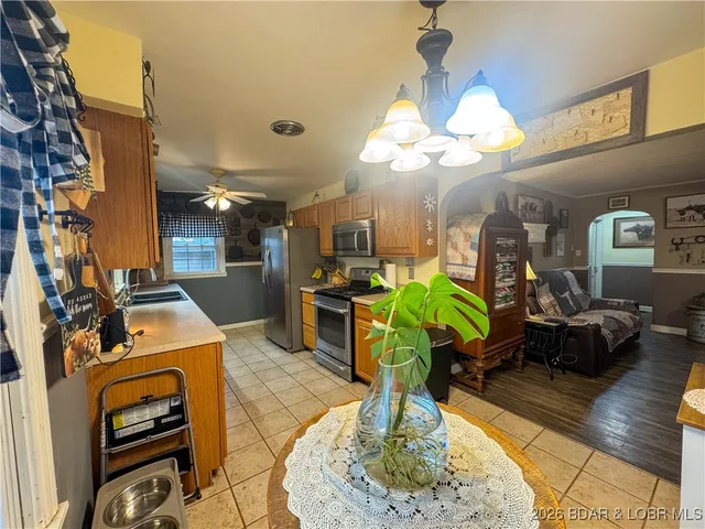 $199,900 | 207 South Fisher Street, Versailles, MO 65084