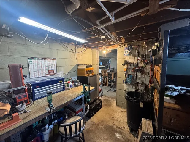 $199,900 | 207 South Fisher Street, Versailles, MO 65084