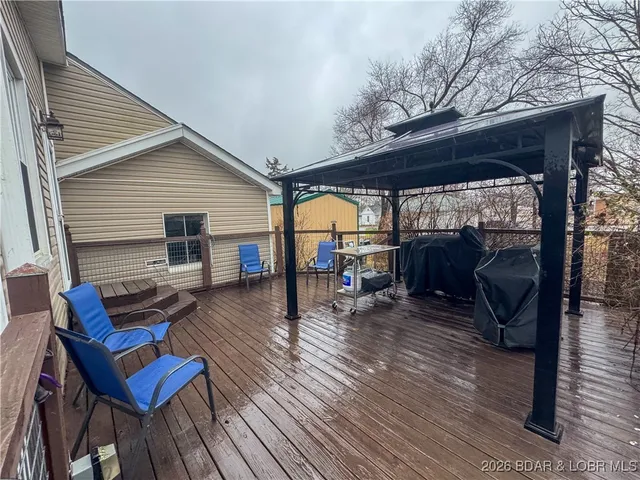 $199,900 | 207 South Fisher Street, Versailles, MO 65084