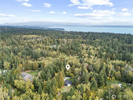 $949,999 | 940 South Hoppy Trail Way, Camano Island, WA 98282