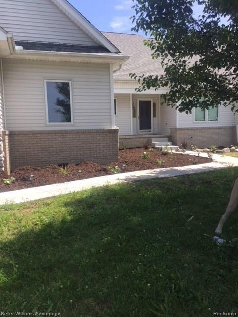 5187 Scotch Settlement Road Almont, MI 48003 - Photo 2 of 19 IMG_7709.JPG