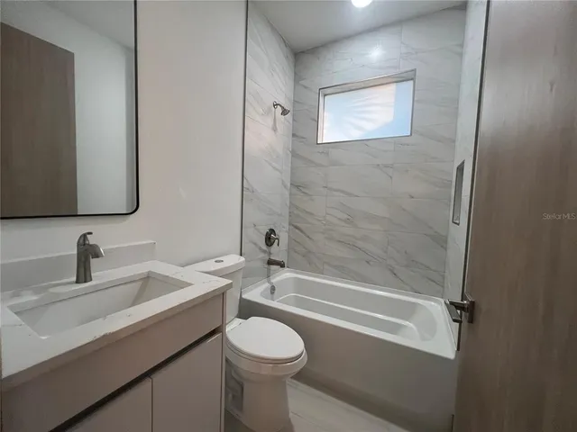 $2,400 | 4327 Kinlock Street, North Port, FL 34286