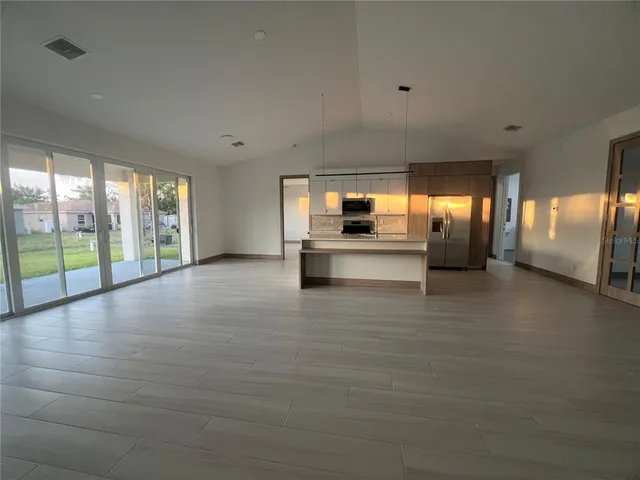 $2,400 | 4327 Kinlock Street, North Port, FL 34286