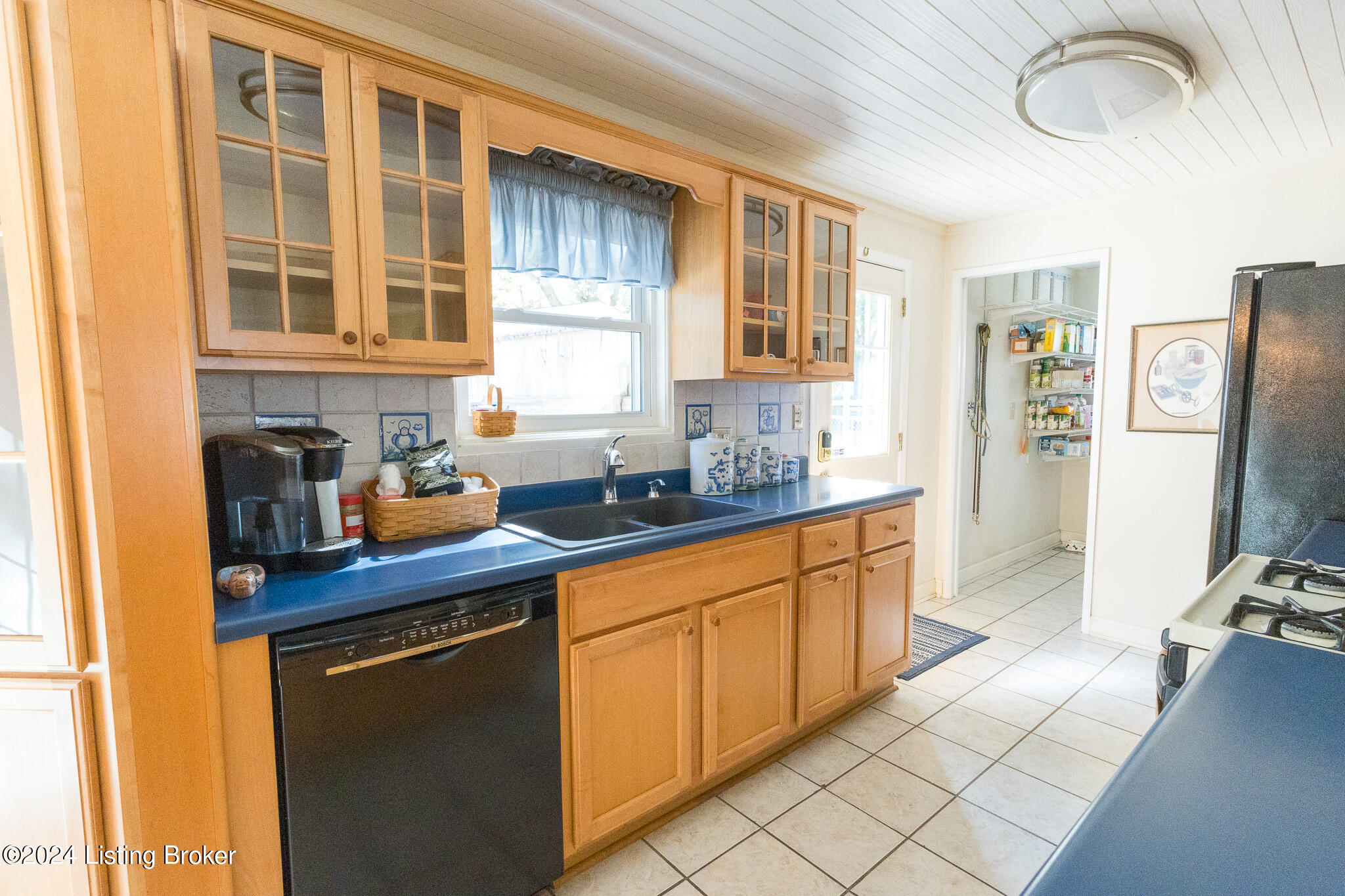 4608 Palma Road Louisville, KY 40272 - Photo 14 of 56 812A9834