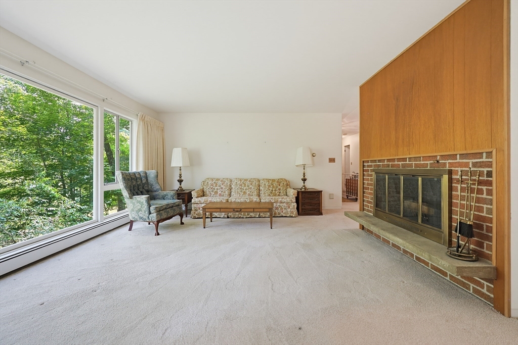 37 Oxbow Road Wayland, MA 01778 - Photo 7 of 20