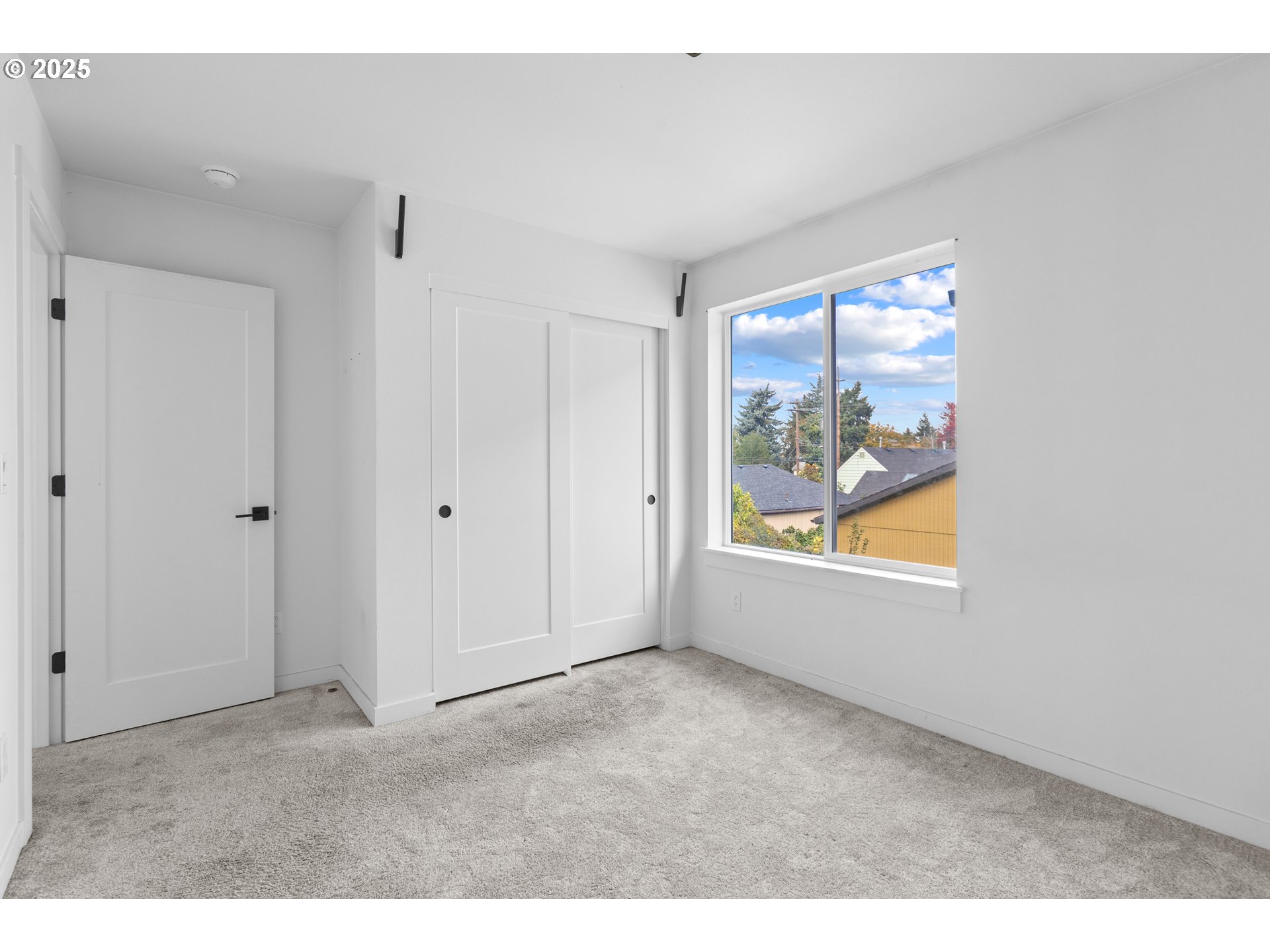 4851 Northeast Cully Boulevard, Unit 6 Portland, OR 97218 - Photo 16 of 25 Bedroom, Primary