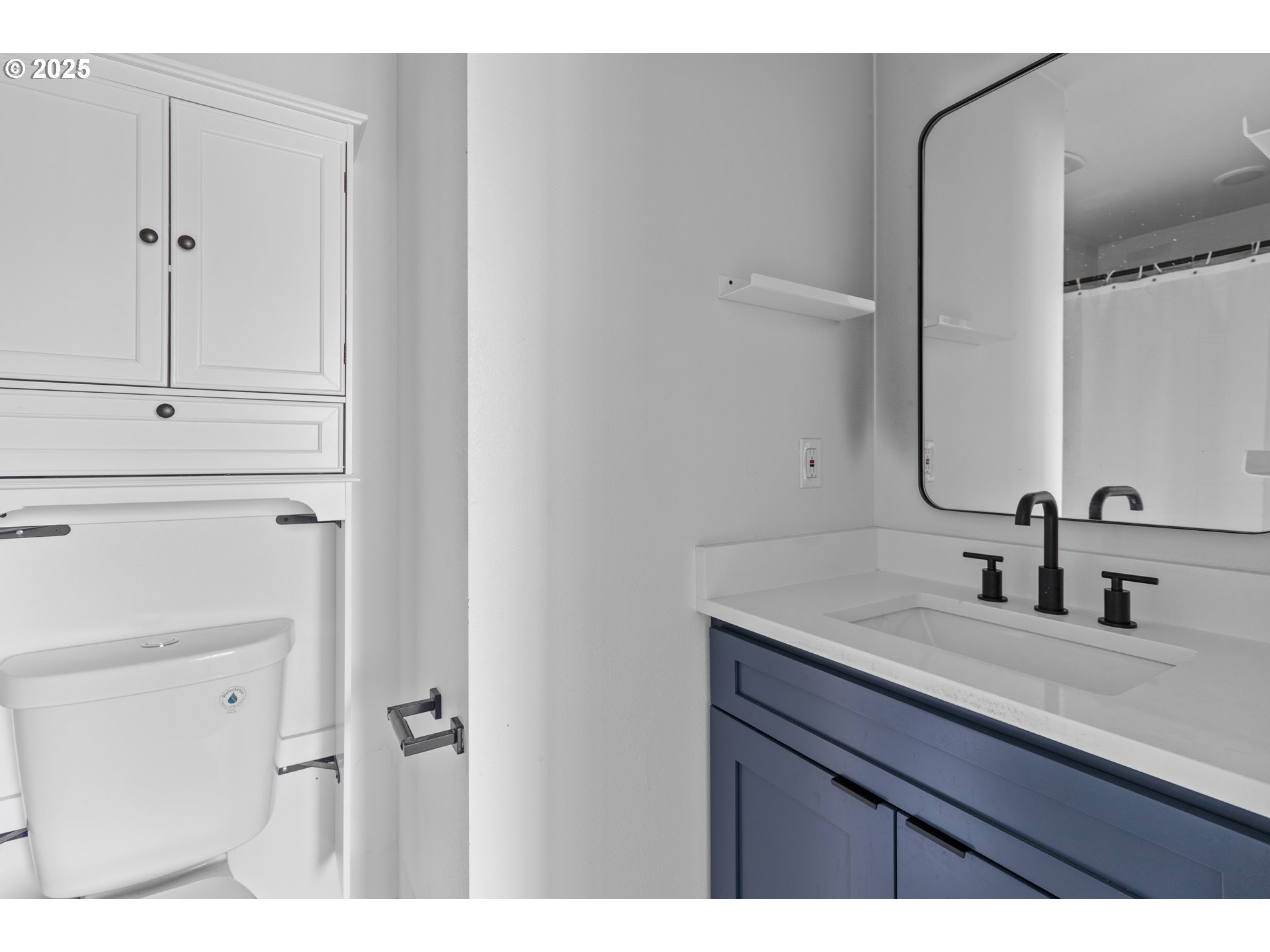 4851 Northeast Cully Boulevard, Unit 6 Portland, OR 97218 - Photo 18 of 25 Bathroom, Attached