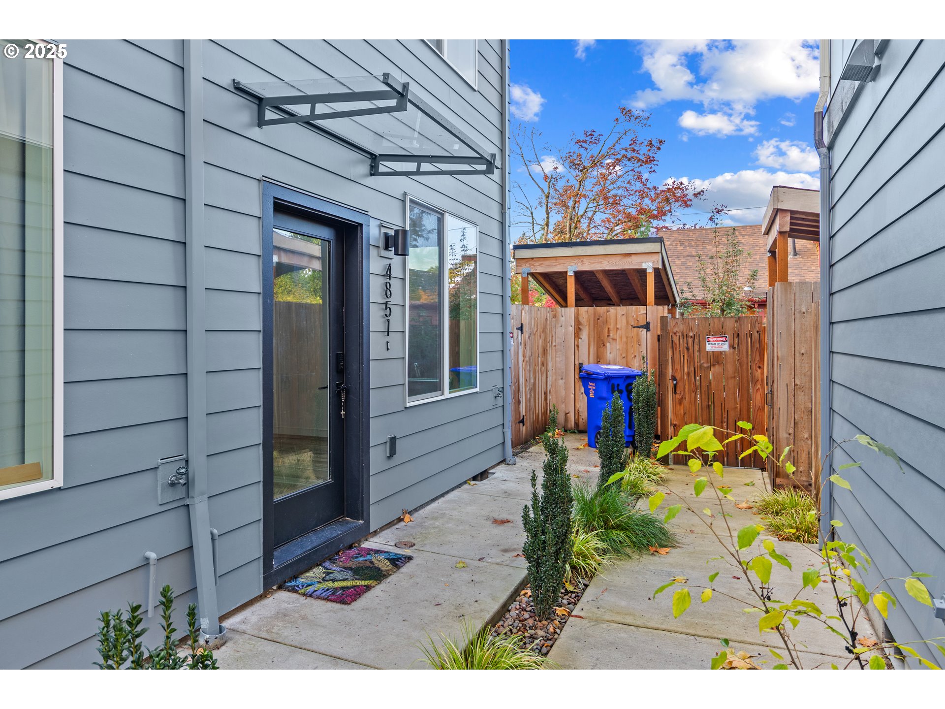 4851 Northeast Cully Boulevard, Unit 6 Portland, OR 97218 - Photo 3 of 25 Exterior