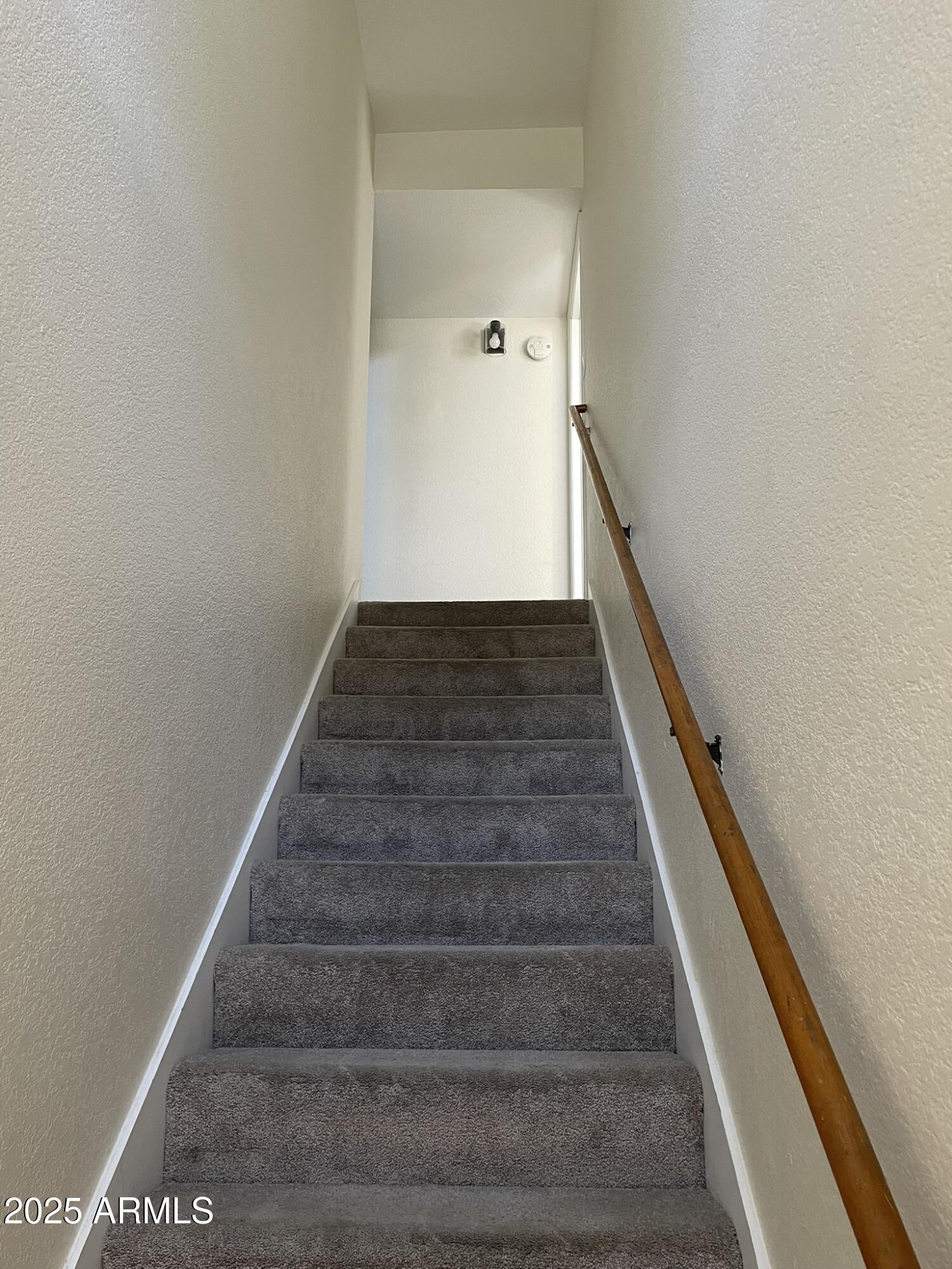 1124 East Rose Lane, Unit 3 Phoenix, AZ 85014 - Photo 11 of 32 a view of entryway