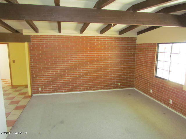 1802 West Merlin Road Tucson, AZ 85713 - Photo 9 of 15