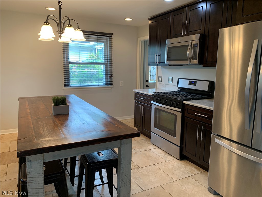 2158 Rockefeller Road Wickliffe, OH 44092 - Photo 5 of 22 Gallery Image 5