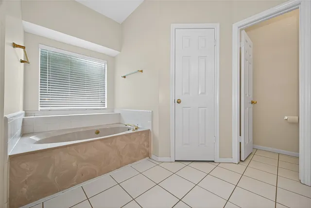 $578,500 | 1618 Nails Creek Drive, Sugar Land, TX 77478