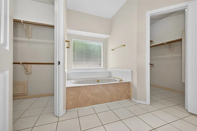 $578,500 | 1618 Nails Creek Drive, Sugar Land, TX 77478