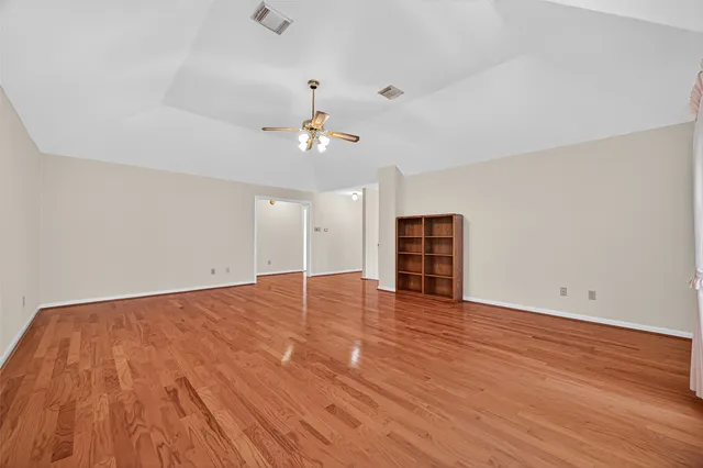 $578,500 | 1618 Nails Creek Drive, Sugar Land, TX 77478