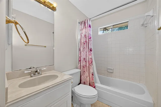 $578,500 | 1618 Nails Creek Drive, Sugar Land, TX 77478