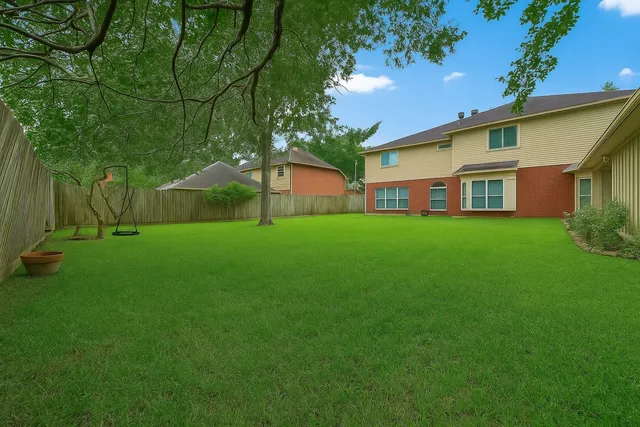 $578,500 | 1618 Nails Creek Drive, Sugar Land, TX 77478