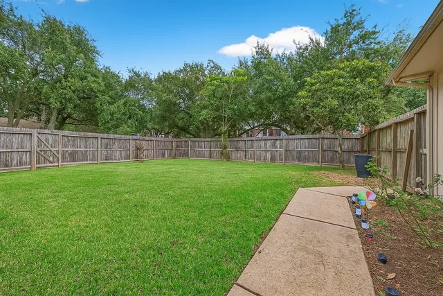 $578,500 | 1618 Nails Creek Drive, Sugar Land, TX 77478