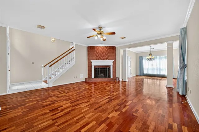 $578,500 | 1618 Nails Creek Drive, Sugar Land, TX 77478