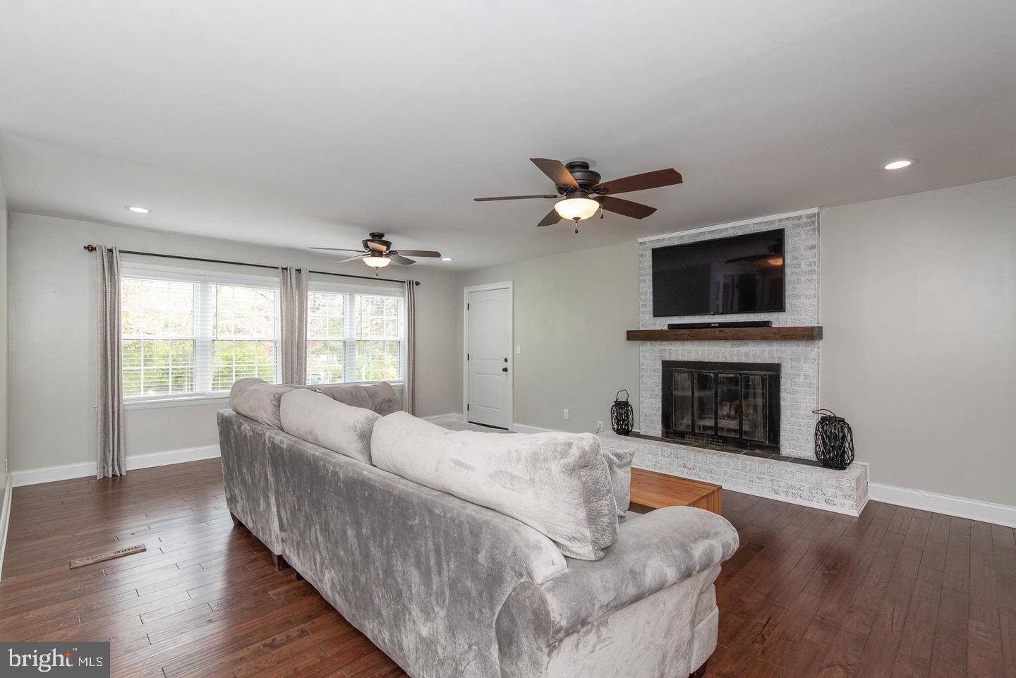11026 Old Landing Road Kingsville, MD 21087 - Photo 4 of 20 Large Family room area with brand new ceiling fans