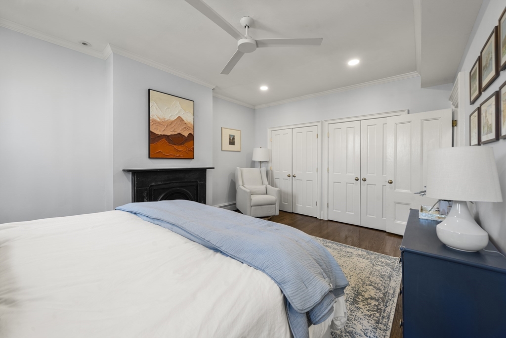 36 Upton Street, Unit 3 Boston, MA 02118 - Photo 20 of 33 a bedroom with bed and window