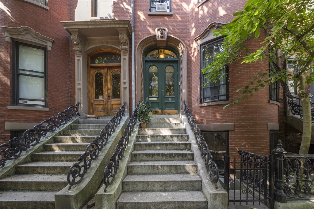 36 Upton Street, Unit 3 Boston, MA 02118 - Photo 33 of 33 a view of a building with a outdoor space