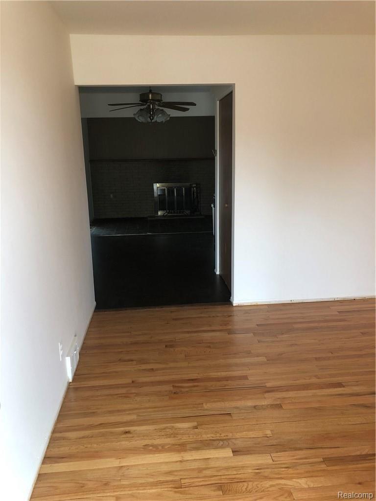 2055 Common Road Warren, MI 48092 - Photo 3 of 21 D0522D12-A80E-4500-B661-C3D7FE98CC6C.jpeg