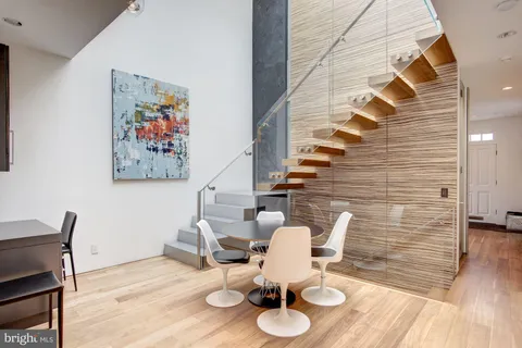 a view of entryway and workspace