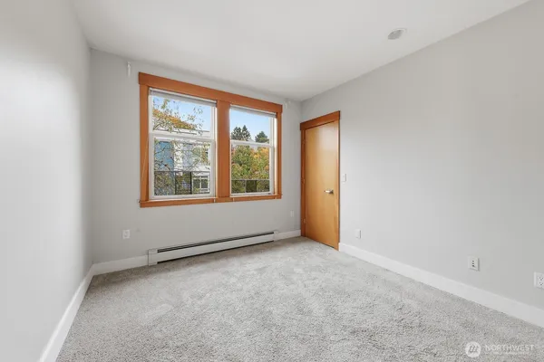 $2,495 | 703 18th Avenue South, Seattle, WA 98144