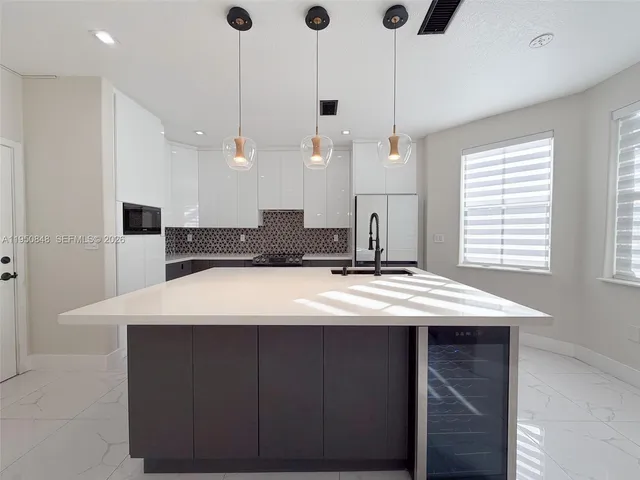 $4,000 | 4832 Northwest 107th Place, Doral, FL 33178